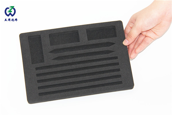 海綿內(nèi)襯的防震性能如何提高？